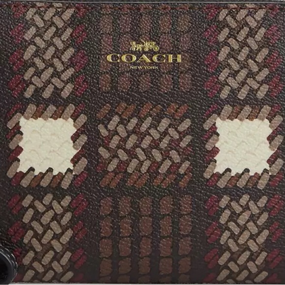 NWT- coach corner zip wristlet - Picture 2 of 6